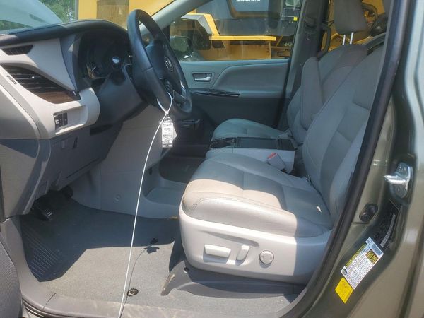 2020 TOYOTA SIENNA