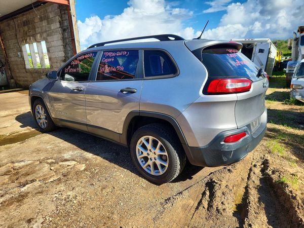 2016 JEEP CHEROKEE