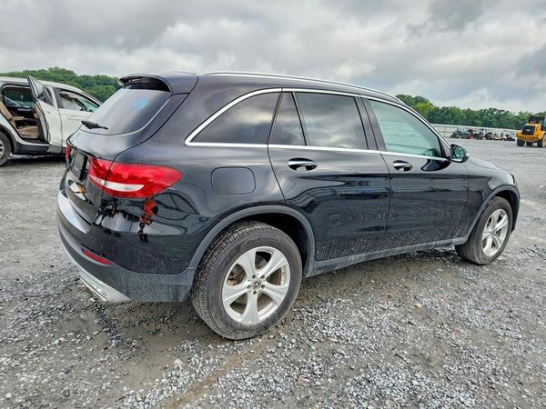 2017 MERCEDES-BENZ GLC GLC300