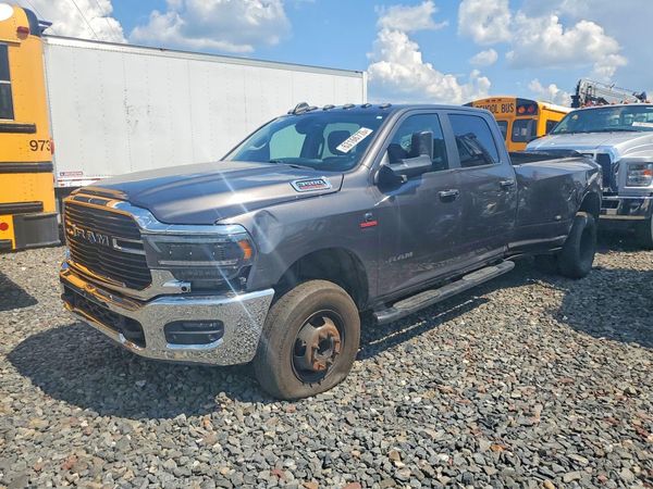 2019 RAM 3500 Big Horn — Front 3/4