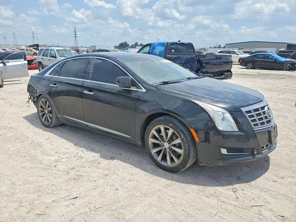 2013 CADILLAC XTS Base