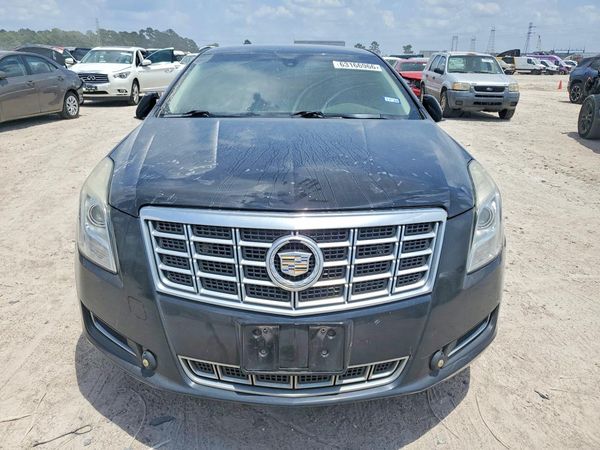 2013 CADILLAC XTS Base