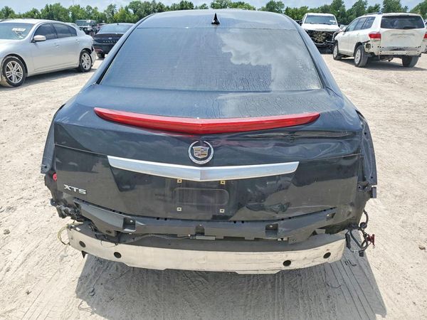 2013 CADILLAC XTS Base
