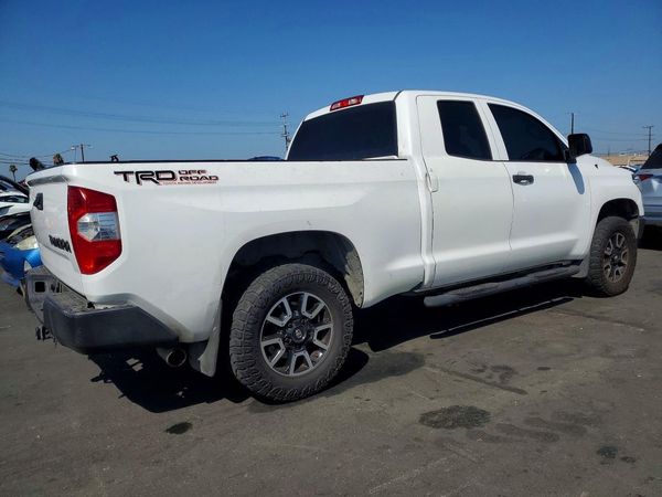 2016 TOYOTA TUNDRA
