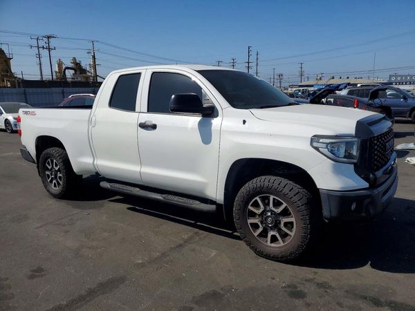 2016 TOYOTA TUNDRA