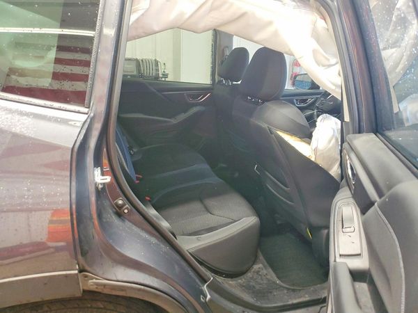 2024 SUBARU FORESTER Premium