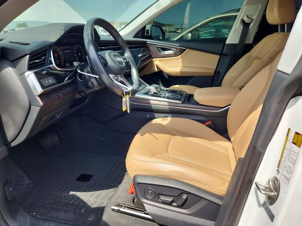 2021 AUDI Q8