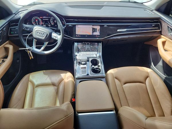 2021 AUDI Q8