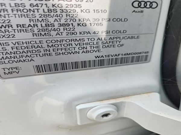 2021 AUDI Q8