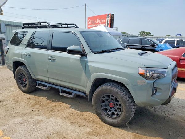 2021 TOYOTA 4RUNNER TRD Pro