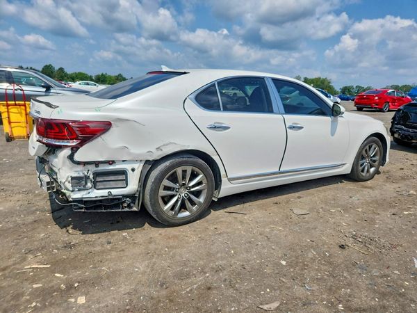2013 LEXUS LS