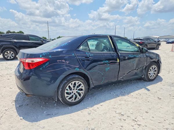 2017 TOYOTA COROLLA
