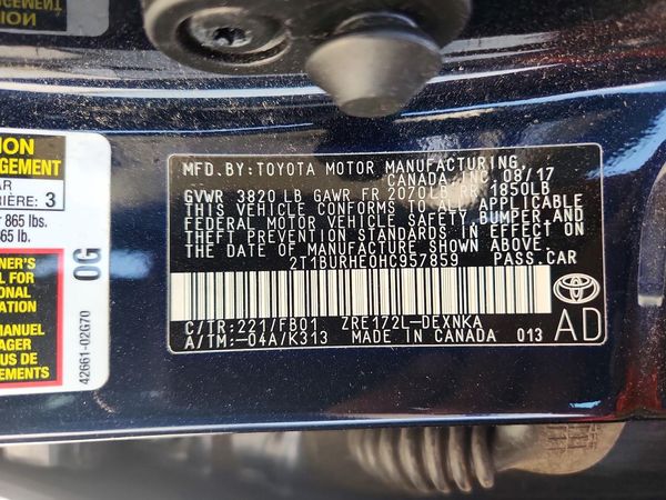 2017 TOYOTA COROLLA