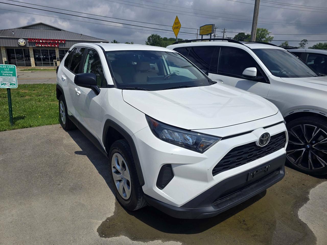 2022 TOYOTA RAV4 LE
