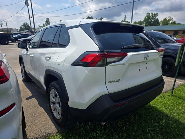 2022 TOYOTA RAV4 LE