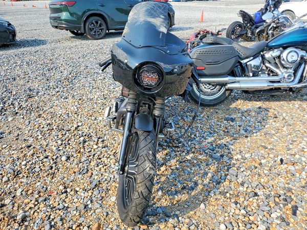 2015 HARLEY-DAVIDSON XL