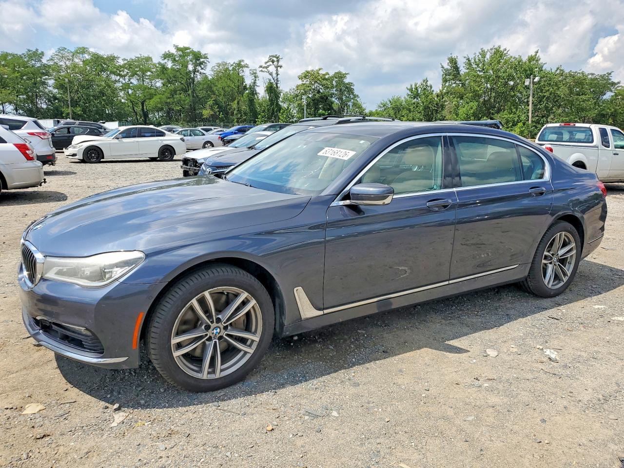 2016 BMW 750 xDrive