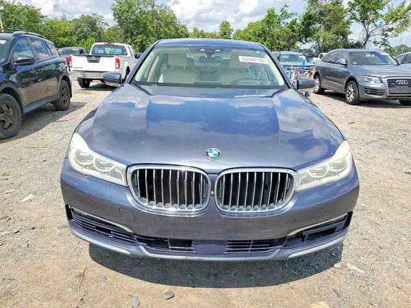 2016 BMW 750 xDrive