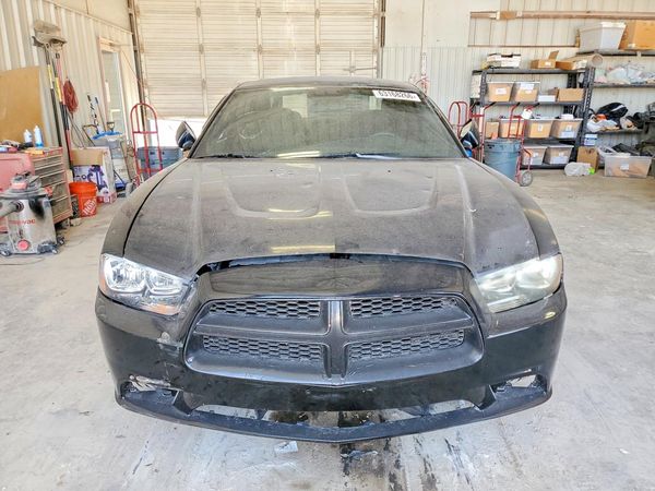 2012 DODGE CHARGER SE