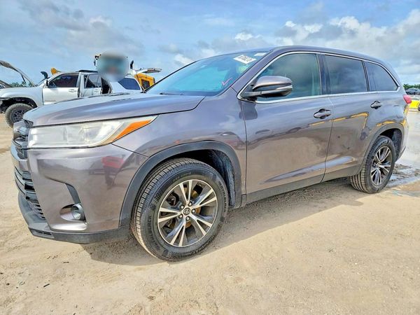 2019 TOYOTA HIGHLANDER