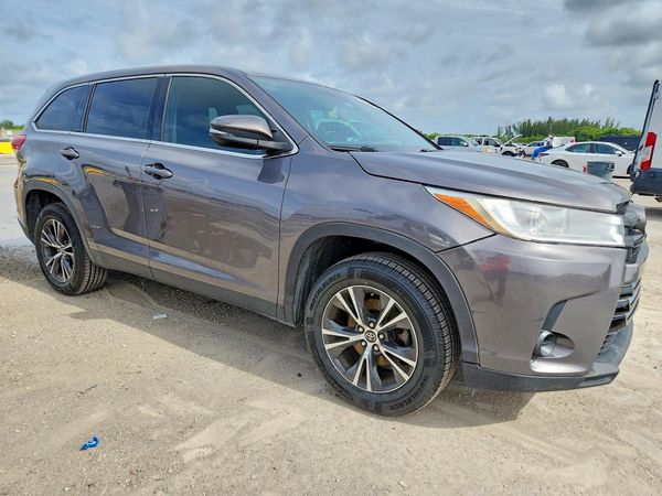 2019 TOYOTA HIGHLANDER
