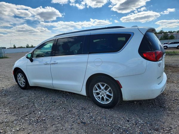 2020 CHRYSLER VOYAGER