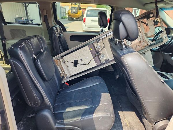 2017 DODGE GRAND CARAVAN Crew