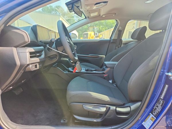2026 KIA K4 LX, LXS