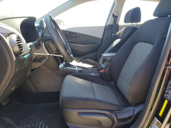 2020 HYUNDAI KONA SE
