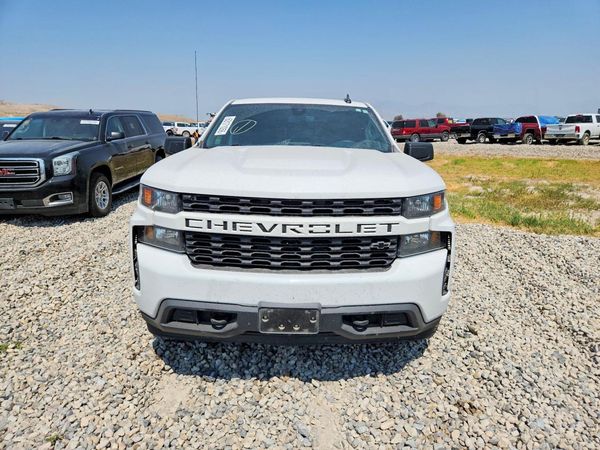 2021 CHEVROLET SILVERADO Custom