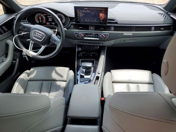 2021 AUDI A4 quattro Premium Plus