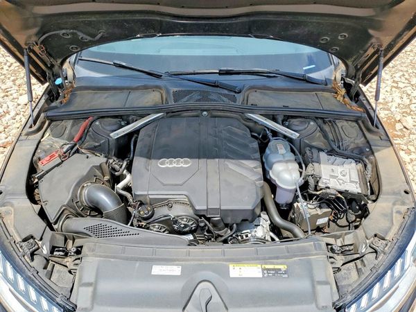 2021 AUDI A4 quattro Premium Plus