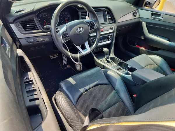 2019 HYUNDAI SONATA