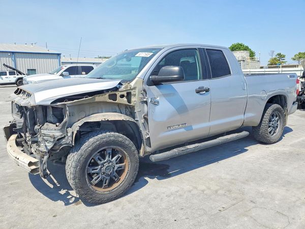 2015 TOYOTA TUNDRA SR5 Grade