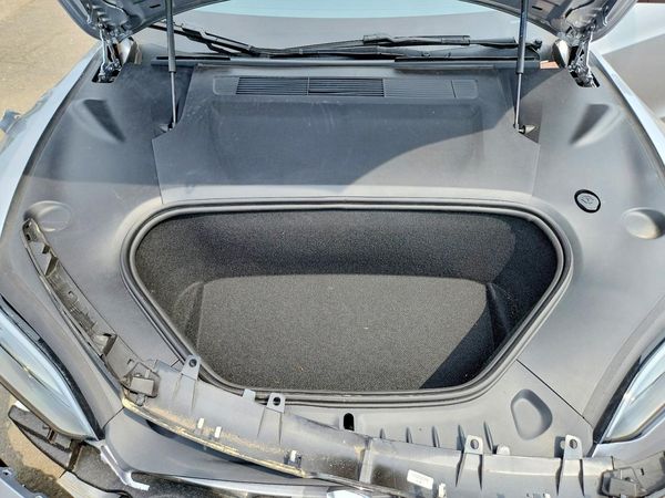 2025 TESLA MODEL S