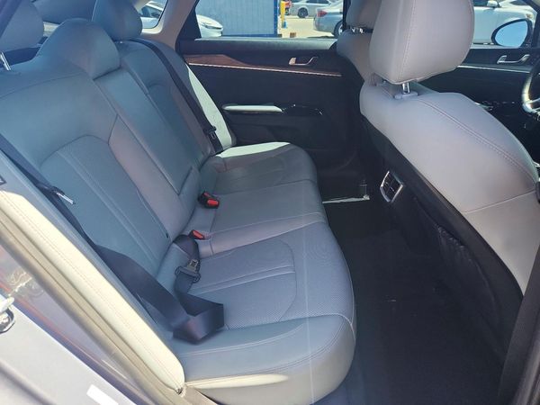 2021 KIA K5 EX