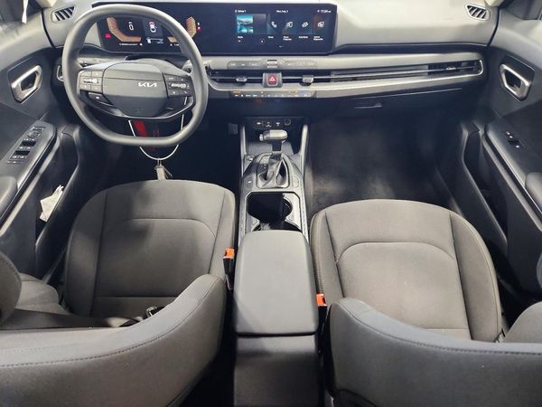 2026 KIA K4 LX, LXS