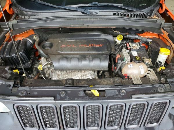 2015 JEEP RENEGADE Trailhawk