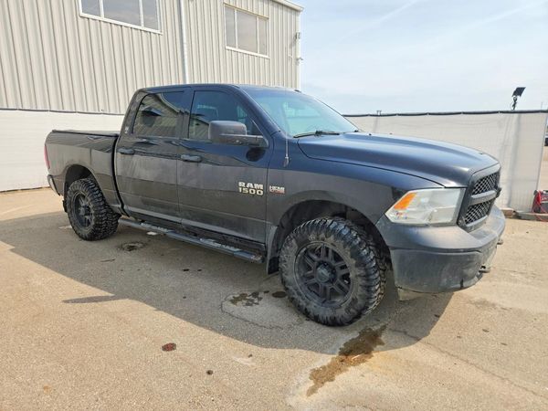 2016 RAM 1500 ST