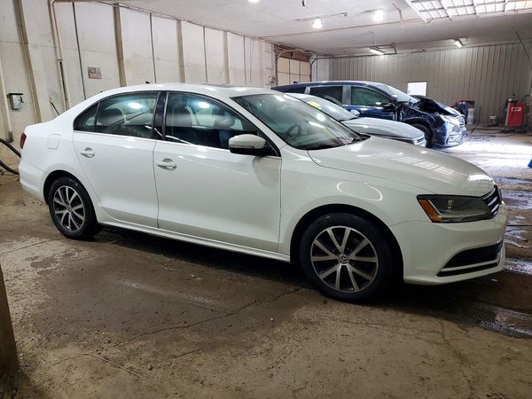 2017 VOLKSWAGEN JETTA SE