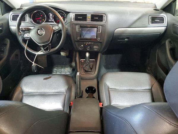 2017 VOLKSWAGEN JETTA SE