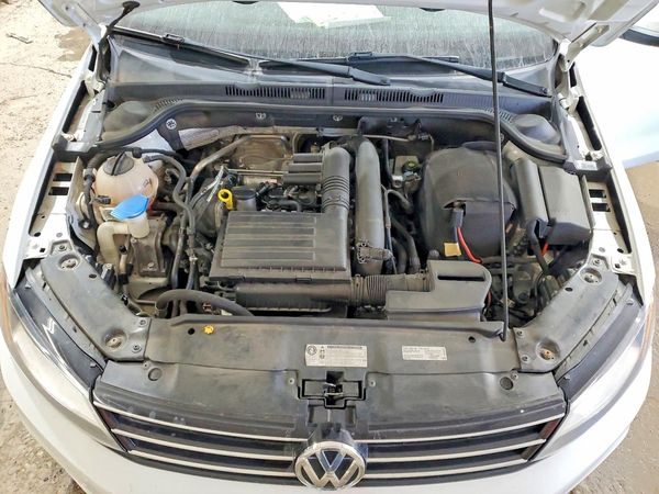 2017 VOLKSWAGEN JETTA SE