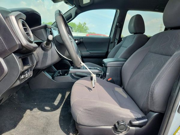 2019 TOYOTA TACOMA SR5
