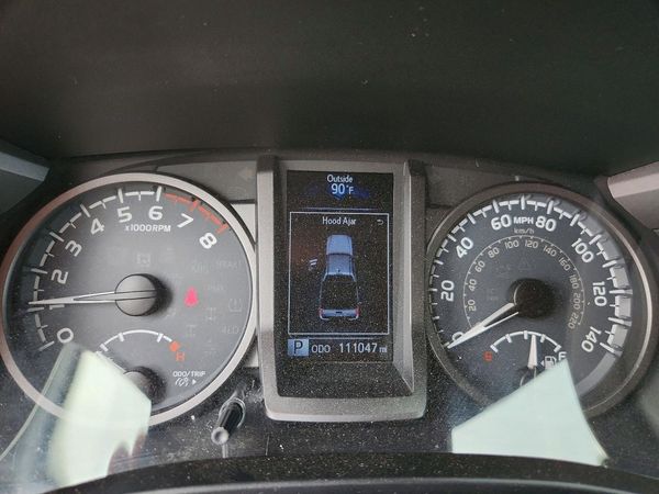 2019 TOYOTA TACOMA SR5