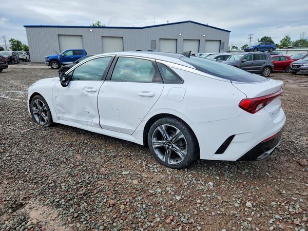 2022 KIA K5