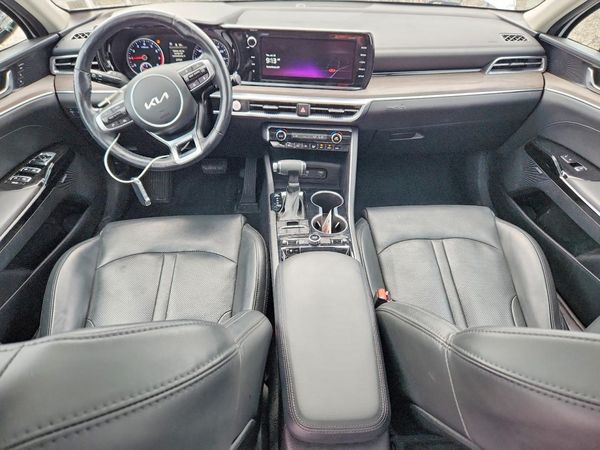 2022 KIA K5
