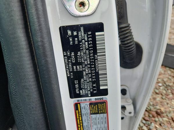 2022 KIA K5