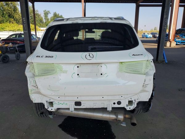 2019 MERCEDES-BENZ GLC