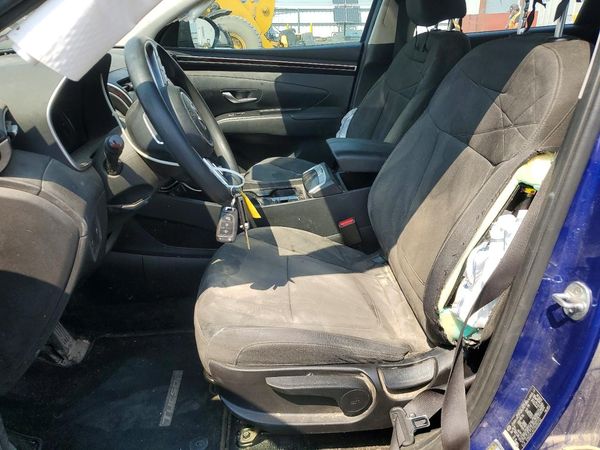 2022 HYUNDAI TUCSON SE