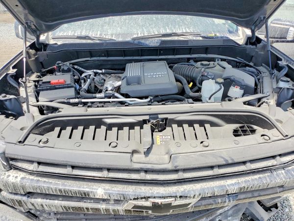 2022 CHEVROLET SILVERADO Trail Boss - LT — Engine bay